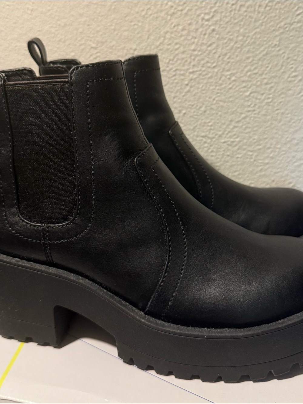 Princess Polly Black Chelsea Platform Ankle Boots size 7